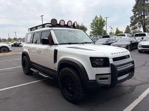 Used 2023 Land Rover Defender 110 S AWD/4WD image 7