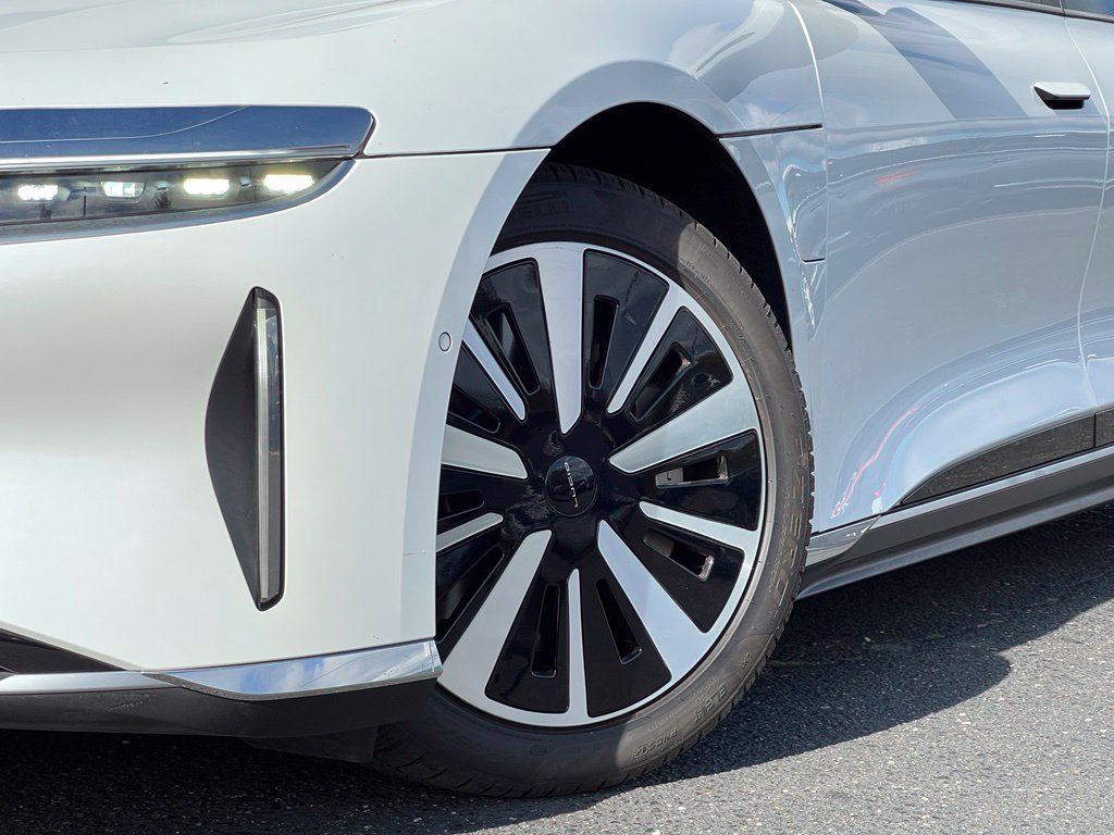 Used 2025 Lucid Air Touring AWD/4WD image 2