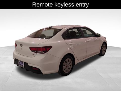 Used 2020 Kia Rio S image 4