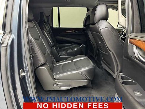 Used 2019 Cadillac Escalade ESV Luxury AWD/4WD image 22