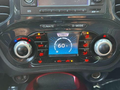Used 2013 Nissan Juke SV w/ Sport Pkg AWD/4WD image 26