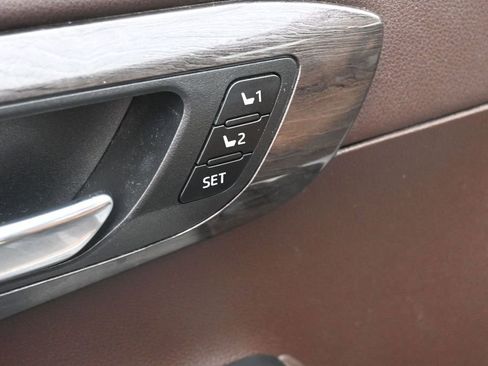 Used 2022 Toyota Highlander Platinum AWD/4WD image 5