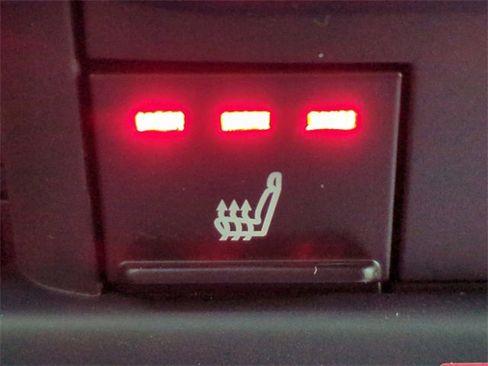 New 2026 Toyota Sienna XLE image 23