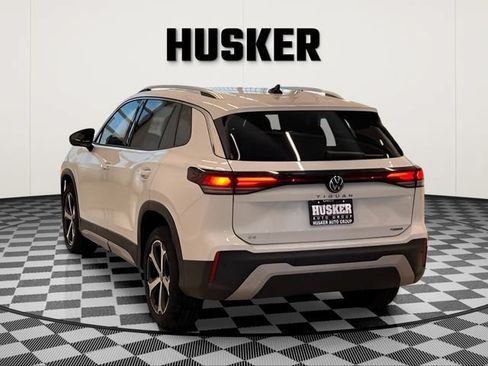 Used 2026 Volkswagen Tiguan SE AWD/4WD image 5
