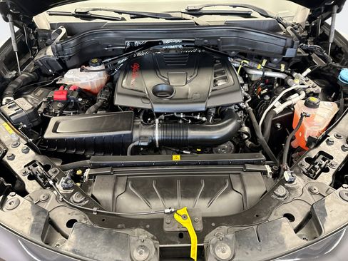 Used 2022 Alfa Romeo Stelvio Ti image 22