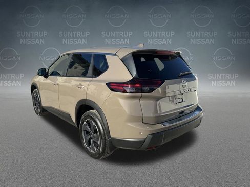 Certified 2025 Nissan Rogue SV FWD image 35