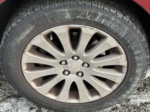 Used 2010 Subaru Impreza 2.5i Premium image 10