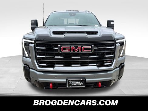 New 2026 GMC Sierra 2500 AT4 w/ AT4 Premium Plus Package AWD/4WD image 8