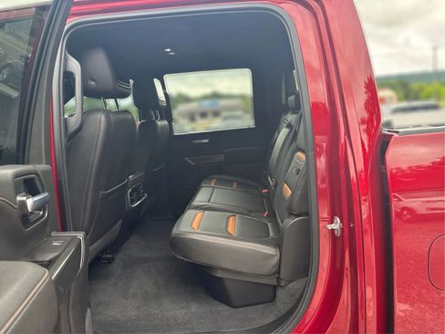 Used 2020 GMC Sierra 2500 AT4 w/ AT4 Premium Package AWD/4WD image 10