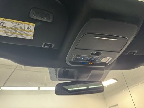 Used 2022 Ford F150 Lariat w/ Equipment Group 502A High image 26