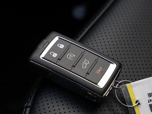 New 2025 Jeep Grand Cherokee Limited image 32