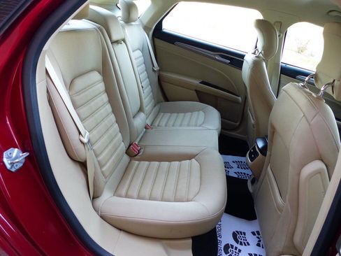 Used 2014 Ford Fusion SE image 45