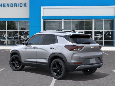 New 2026 Chevrolet TrailBlazer LT w/ Midnight Edition FWD image 5
