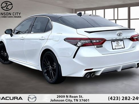 Used 2022 Toyota Camry XSE image 13