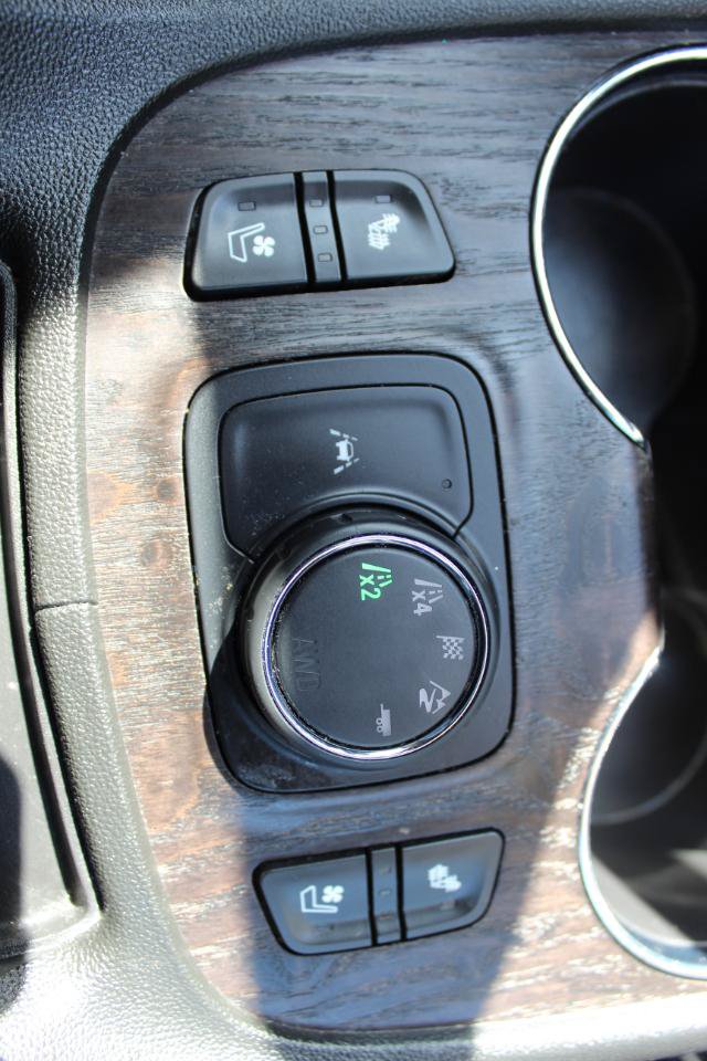 Used 2023 GMC Acadia Denali w/ Denali Ultimate Package AWD/4WD image 19