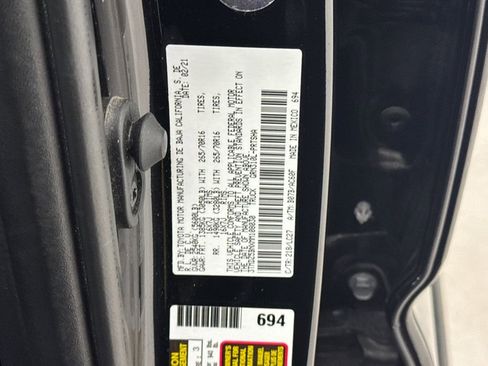 Used 2021 Toyota Tacoma TRD Off-Road w/ TRD Premium Off Road Package image 30