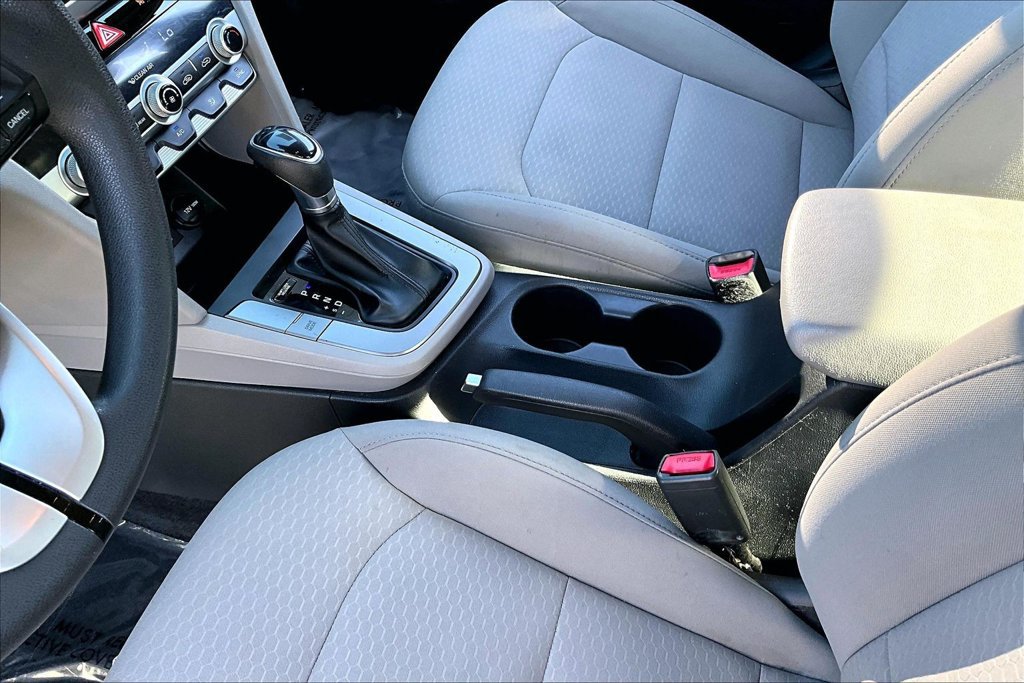 Used 2020 Hyundai Elantra SEL FWD image 21