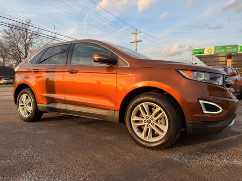 Used 2017 Ford Edge SEL w/ Equipment Group 201A image 3