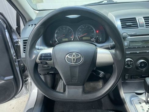 Used 2011 Toyota Corolla S image 15