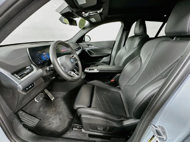 Used 2025 BMW X2 xDrive28i AWD/4WD image 18