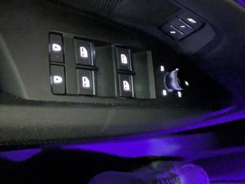 Used 2024 Audi e-tron GT Premium Plus image 18