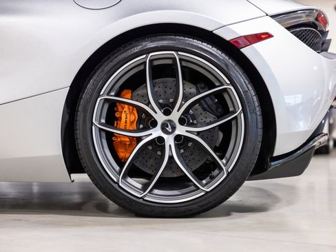 Used 2020 McLaren 720S Performance image 12