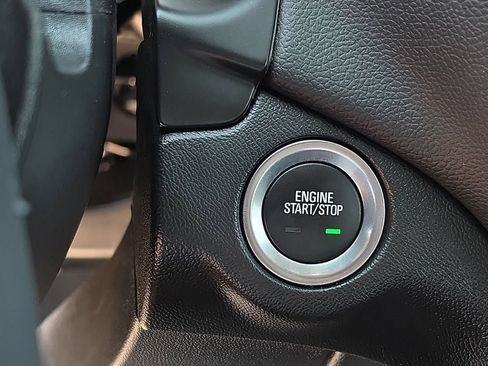 Used 2023 Chevrolet Equinox LT AWD/4WD image 14