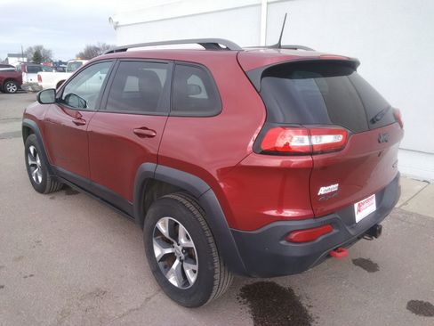 Used 2016 Jeep Cherokee Trailhawk w/ Cold Weather Group image 7