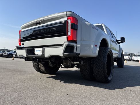 Used 2026 Ford F450 Platinum AWD/4WD image 15