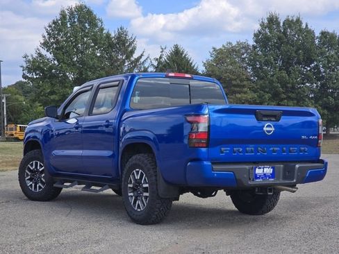 Used 2024 Nissan Frontier SL w/ Technology Package AWD/4WD image 14