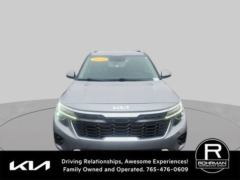 Used 2024 Kia Seltos S AWD/4WD image 2