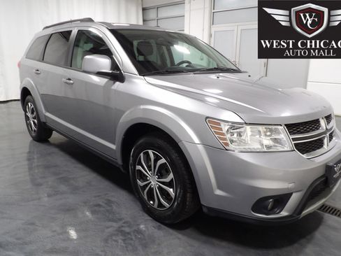 Used 2019 Dodge Journey SE w/ Connectivity Group image 1