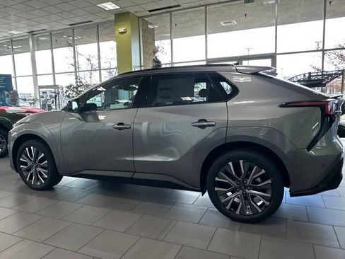 New 2026 Subaru Solterra Limited image 6