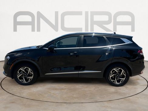 Used 2023 Kia Sportage LX FWD image 7