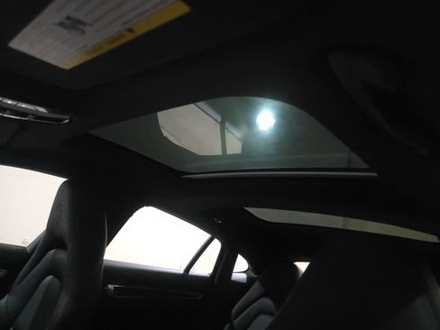 Used 2023 Porsche Panamera 4 Platinum Edition image 13