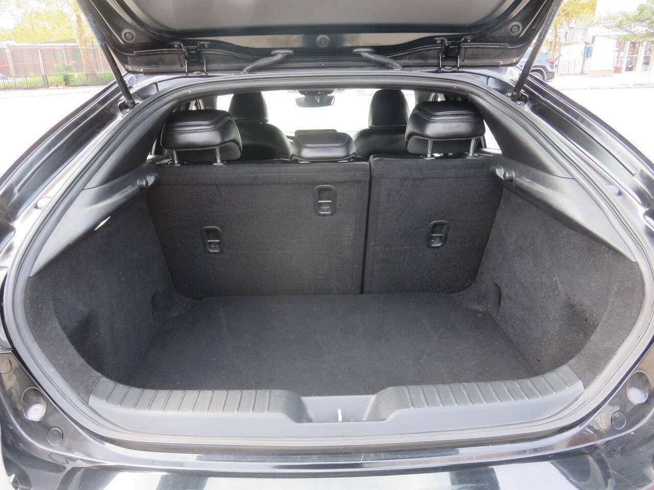 Used 2019 MAZDA MAZDA3 AWD Hatchback w/ Premium Pkg image 24