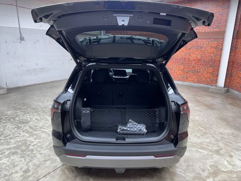 Used 2026 Chevrolet Equinox LT w/ Convenience Package II FWD image 27