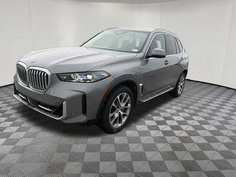 Used 2026 BMW X5 xDrive40i AWD/4WD image 12