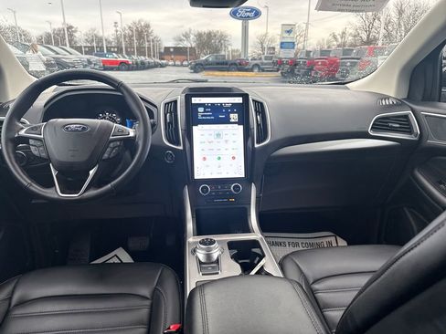 Used 2024 Ford Edge SEL image 19