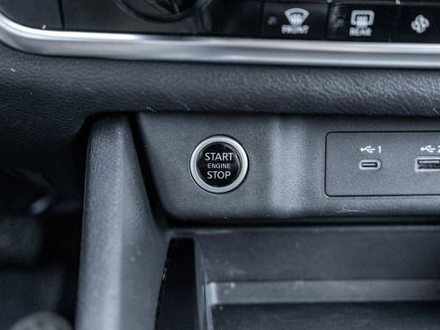 Used 2023 Nissan Rogue SV AWD/4WD image 25