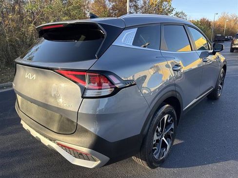 Certified 2024 Kia Sportage EX image 4