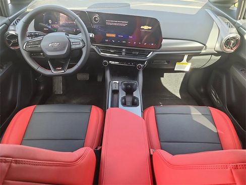 New 2026 Chevrolet Equinox EV RS image 17