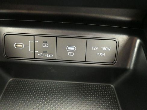 New 2025 Hyundai Tucson SE image 16