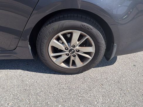 Used 2017 Kia Optima LX w/ Convenience Package image 11