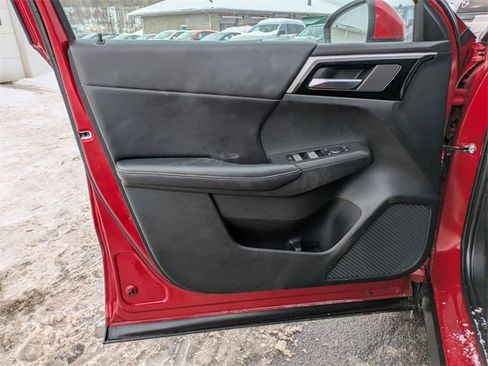 Used 2022 Mitsubishi Outlander SE image 6