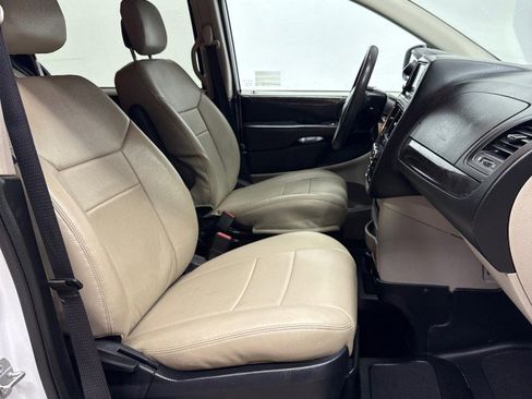 Used 2019 Dodge Grand Caravan SE w/ Power Convenience Group I image 28