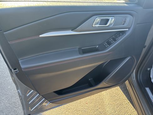 New 2026 Ford Explorer ST-Line image 16