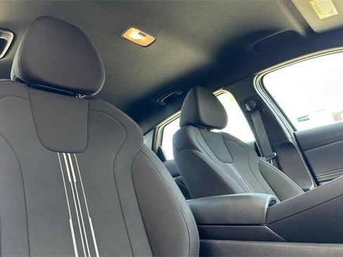 Certified 2025 Hyundai Elantra Sport image 17