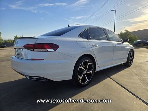 Used 2020 Volkswagen Passat 2.0T R-Line FWD image 6