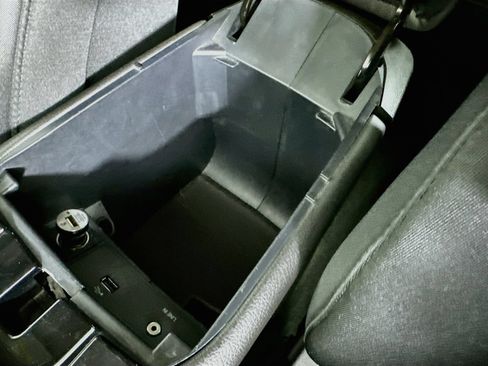 Used 2013 Ford Fusion SE FWD image 26